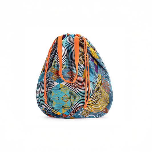 the Gitana dust-cover turns shopping bag