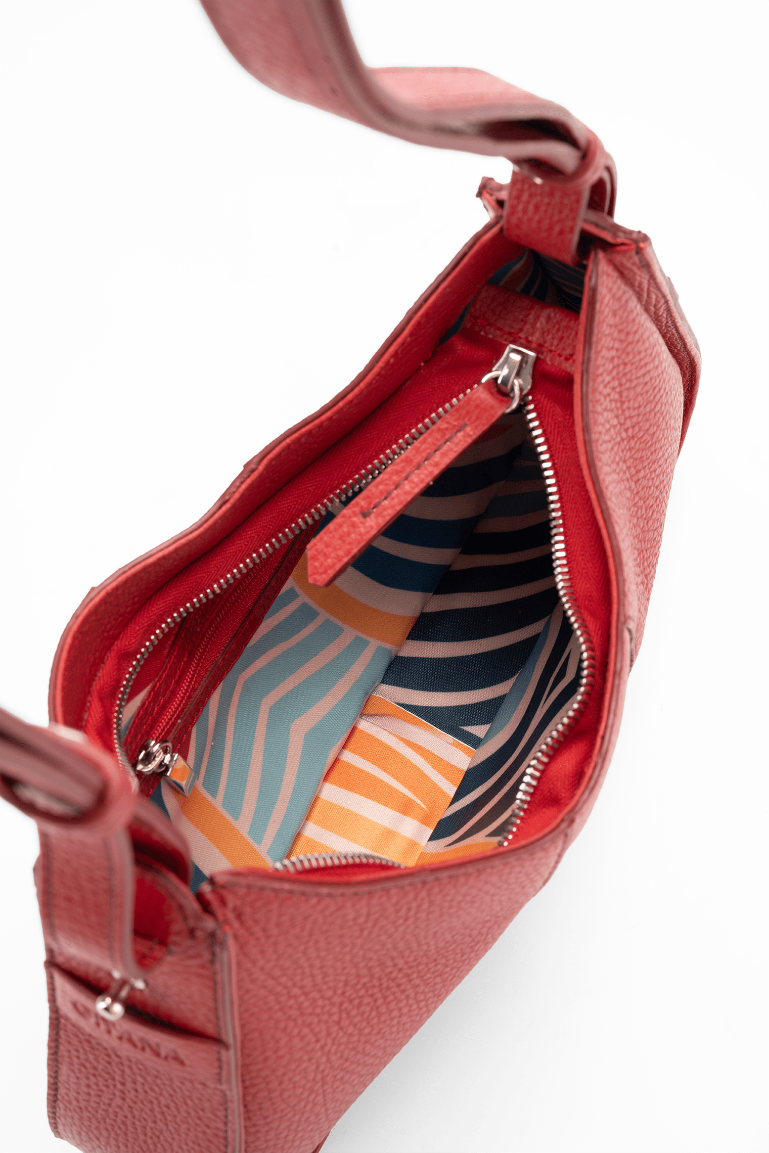 Aria Shoulder Bag in Red Pebble Calf Leather - Compact Interior Compartment with Colourful Lining.