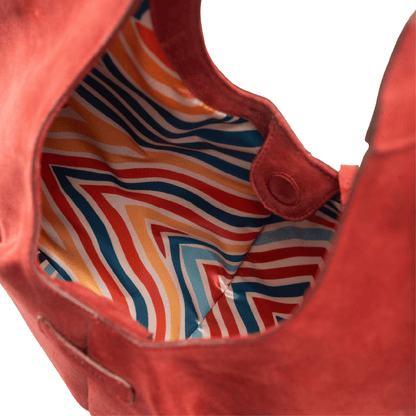 Onda Tote Suede - Spacious Interior View